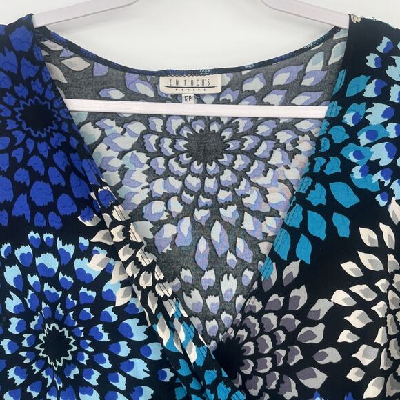 Enfocus Faux Wrap Dress Sz 12P Floral Stretchy Office Bow Deep V-Neck Ruching - Picture 4 of 8